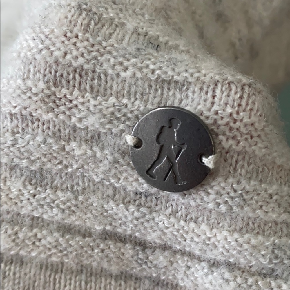 Grey sweater - Picture 2 of 3